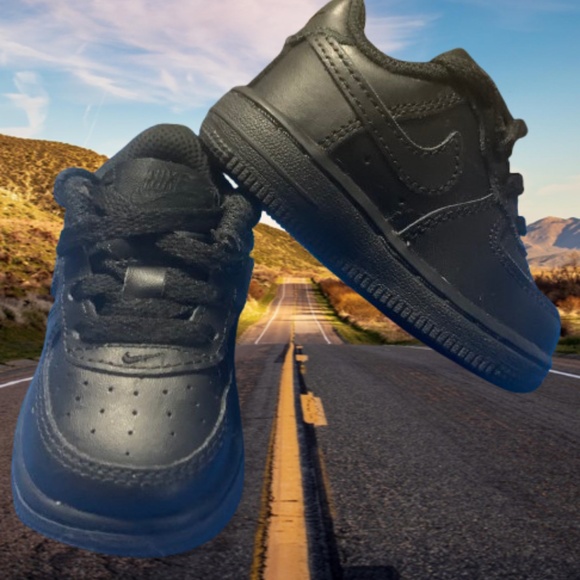 Children's Nike Air Force 1 Low Shoes Size 4c Black 314194 009 preowned - Picture 6 of 8